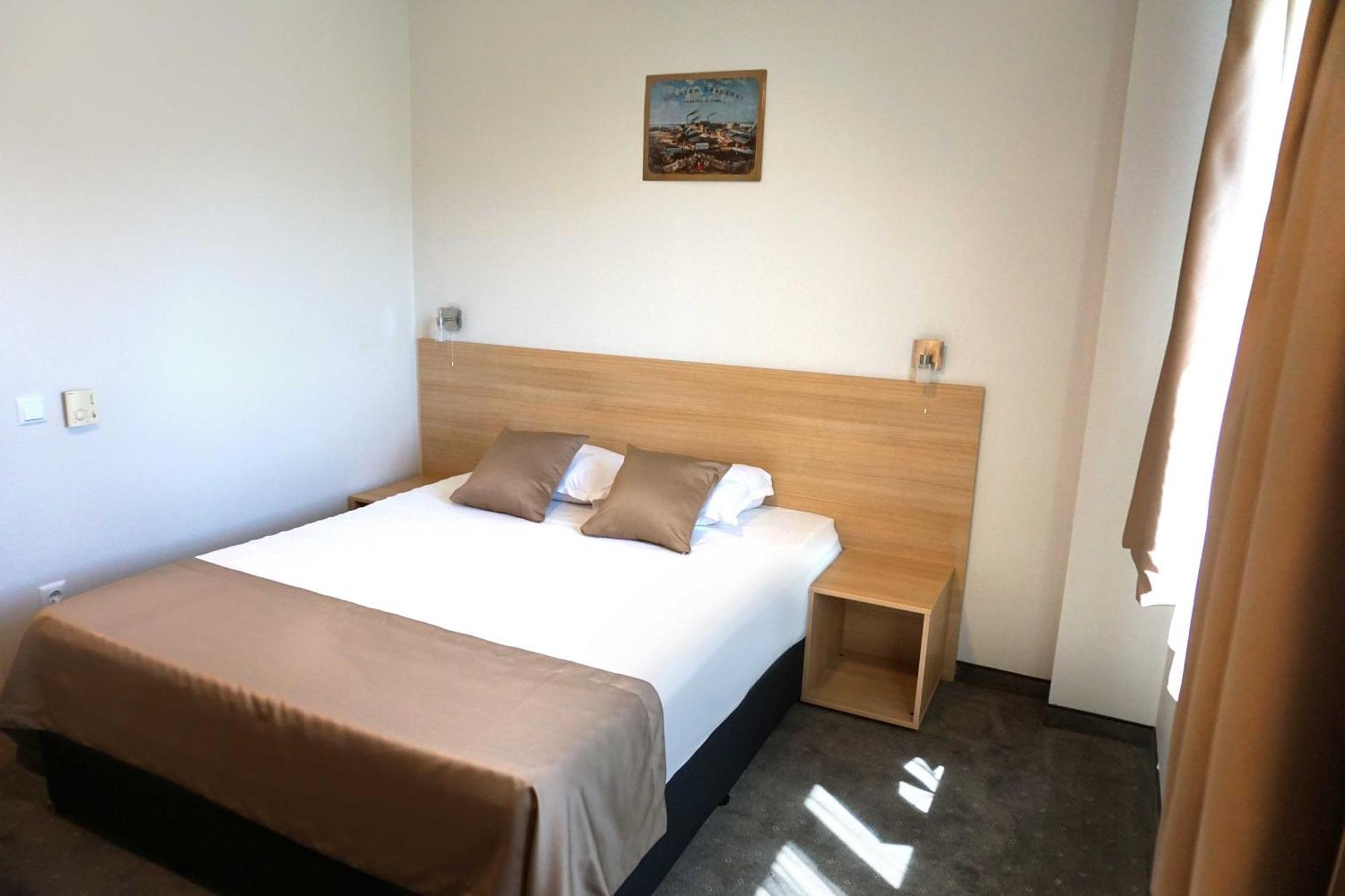 Hotel Ihtiman Kültér fotó